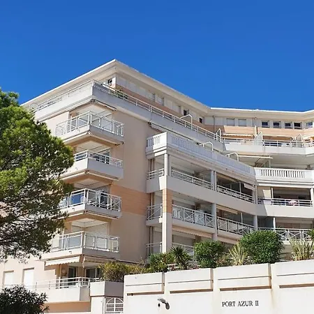 Standing Vue Entre Cannes Et Antibes Golfe-Juan