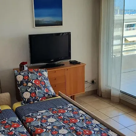 Standing Vue Entre Cannes Et Antibes *